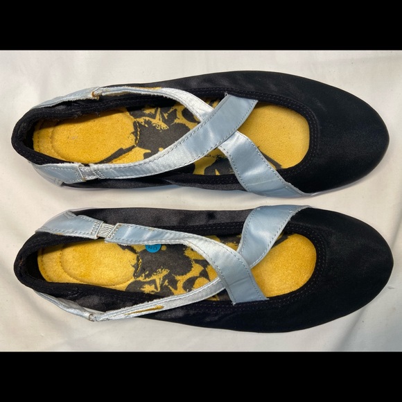 Nike Shoes | Nike Kyoto 38255052 Trainers Yoga Dance Shoes | Poshmark